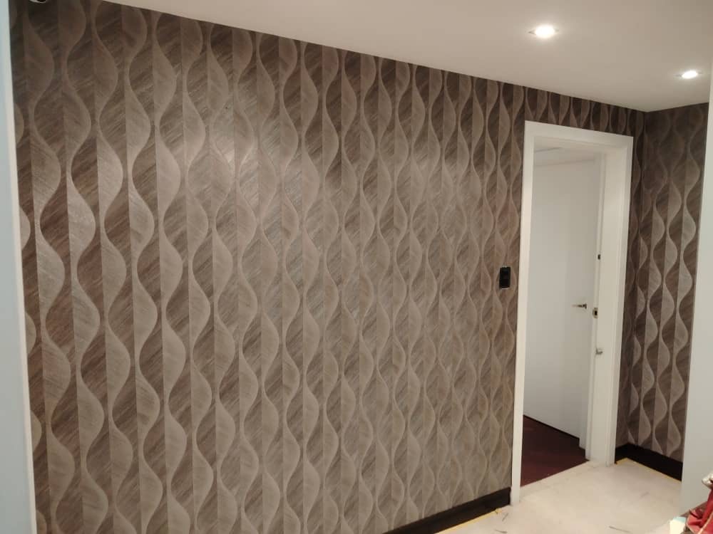 Decoración con papel pintado en salón – Alicante